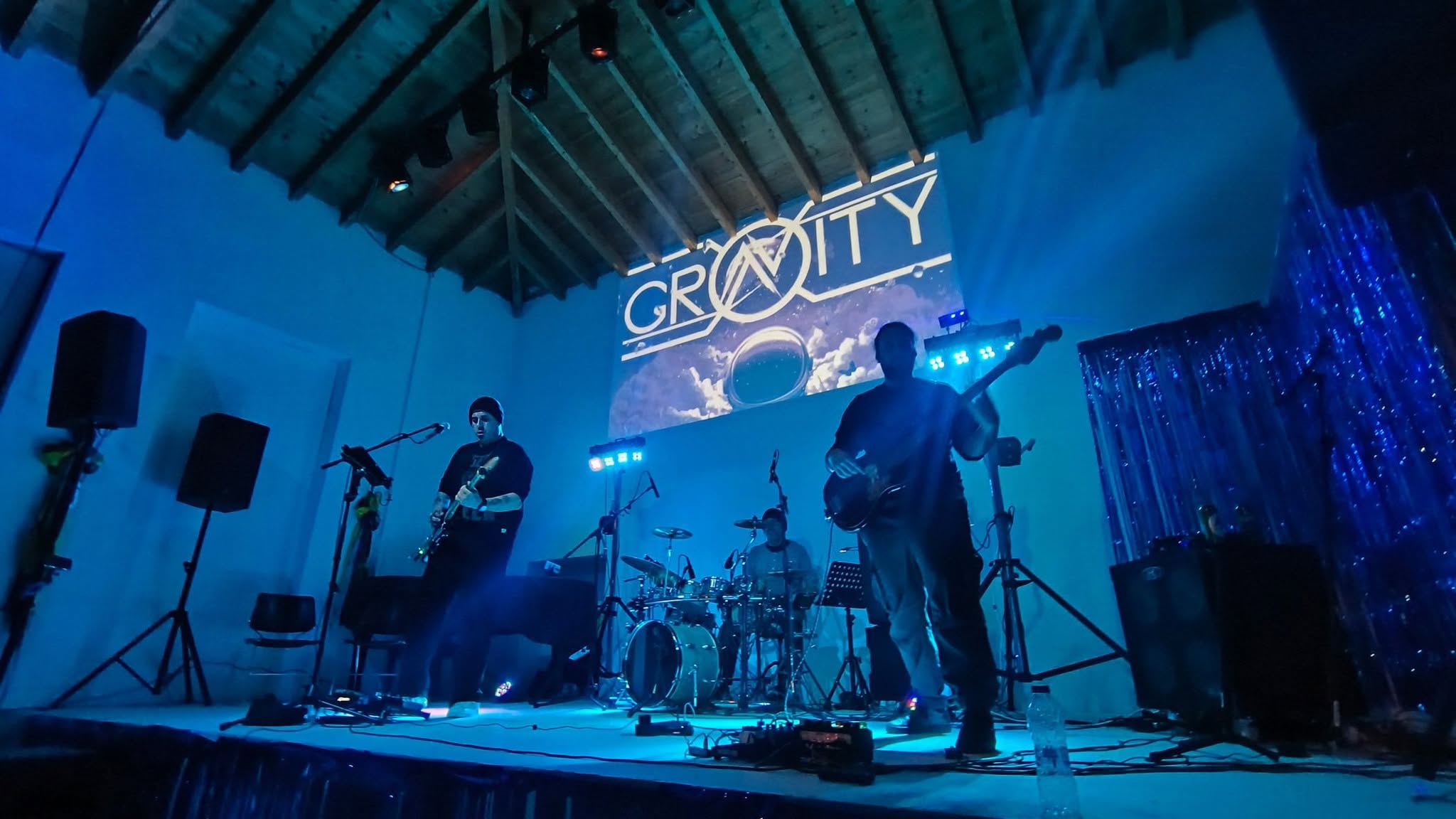 Gravity X live 9